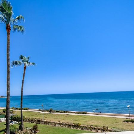 Beach-Line Apartment With 3 Bedrooms In Estepona Exterior foto